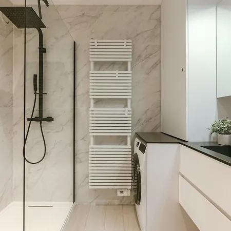 Apartment Huswell - Centrally Located Modern With Parking Ostend